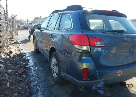 2013 Subaru Outback 2.5I z USA, uszkodzony, nr VIN 4S4BRCAC9D3289601
